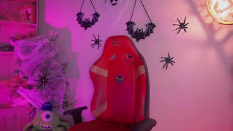 Snapshot of lana_dreams_ chatting on October 8, 2025, 12:58 pm Lana online show from October 8, 2025, 12:58 pm