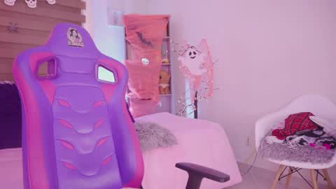 Snapshot of lana_dreams_ chatting on October 25, 2025, 3:18 pm Lana online show from October 25, 2025, 3:18 pm