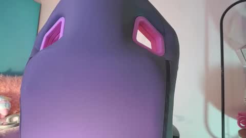 Lana online show from March 19, 2026, 1:53 am