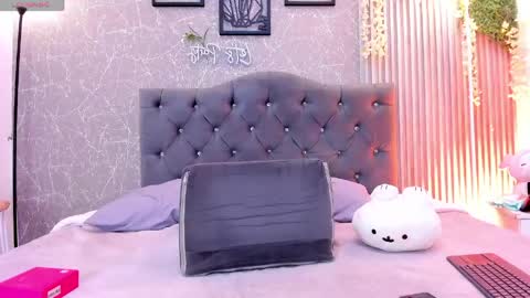lana_gill online show from May 8, 2026, 7:19 pm