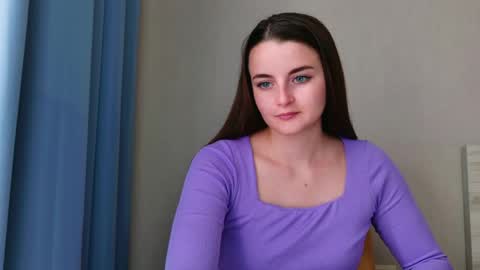 Snapshot of lana_gl chatting on May 21, 2026, 10:00 am lana_gl online show from May 21, 2026, 10:00 am
