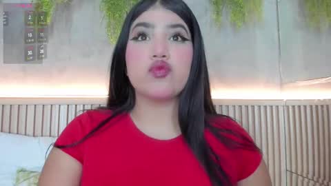 lana_lann online show from October 5, 2025, 11:52 am