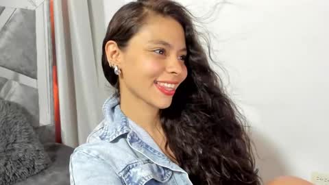 Lana ROMAN online show from December 5, 2024, 7:38 pm