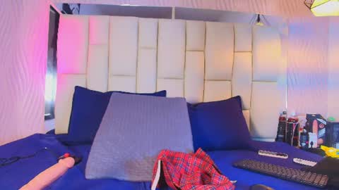 Vanessa  online show from June 12, 2026, 12:04 pm