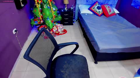           online show from December 13, 2024, 3:38 am