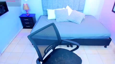           online show from January 30, 2025, 3:33 am
