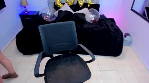           online show from February 15, 2025, 8:11 am
