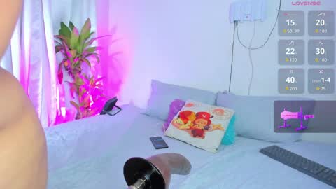 Snapshot of lanaa_paul1 chatting on June 5, 2026, 10:15 pm emma online show from June 5, 2026, 10:15 pm