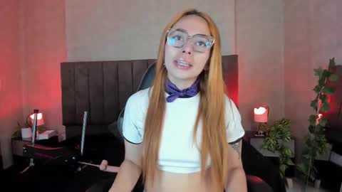 Snapshot of lanaamills chatting on October 18, 2025, 11:44 am Lana online show from October 18, 2025, 11:44 am