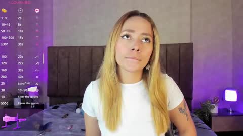 Snapshot of lanaamills chatting on November 16, 2025, 4:51 am Lana online show from November 16, 2025, 4:51 am