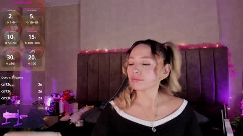 Lana online show from June 1, 2026, 4:36 am