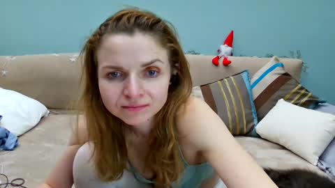 Snapshot of lanaangeldream chatting on February 9, 2025, 3:32 am Lana online show from February 9, 2025, 3:32 am