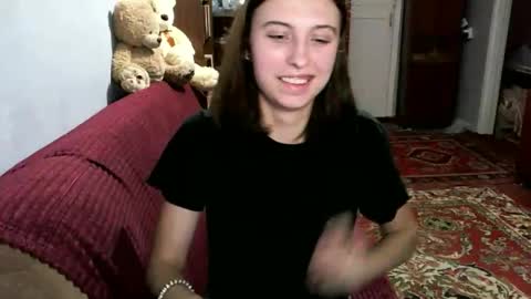 Lana online show from November 9, 2025, 7:45 pm