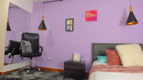 Lana Blake online show from February 19, 2026, 12:01 pm