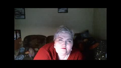 Snapshot of lanacat555 chatting on January 23, 2025, 12:35 am lanacat555 online show from January 23, 2025, 12:35 am