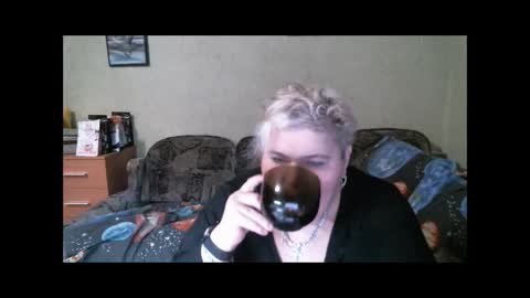 Snapshot of lanacat555 chatting on February 3, 2025, 10:00 pm lanacat555 online show from February 3, 2025, 10:00 pm