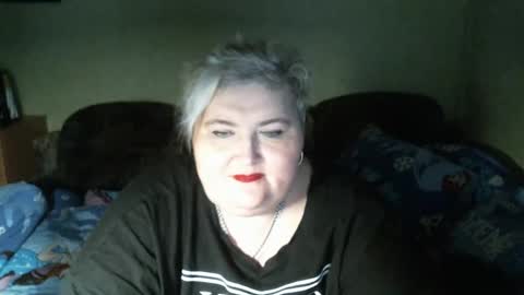 Snapshot of lanacat555 chatting on February 13, 2025, 12:24 am lanacat555 online show from February 13, 2025, 12:24 am