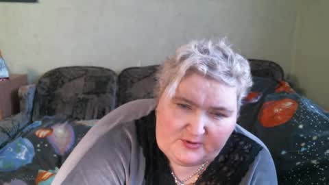 Snapshot of lanacat555 chatting on February 20, 2025, 2:35 pm lanacat555 online show from February 20, 2025, 2:35 pm