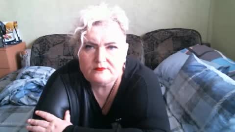 Snapshot of lanacat555 chatting on September 19, 2025, 11:00 am lanacat555 online show from September 19, 2025, 11:00 am