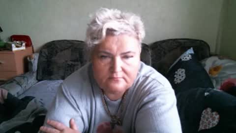 lanacat555 online show from December 22, 2025, 12:02 pm