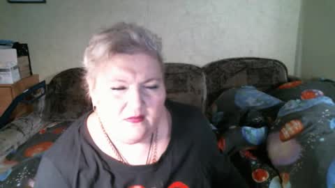 lanacat555 online show from May 3, 2026, 1:55 am