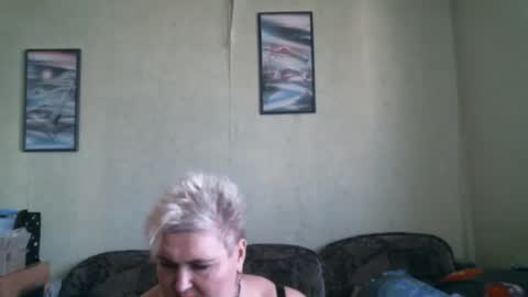 lanacat555 online show from May 5, 2026, 1:08 pm