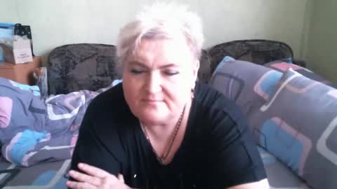 lanacat555 online show from May 6, 2026, 7:13 am