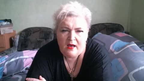 lanacat555 online show from May 10, 2026, 8:30 am