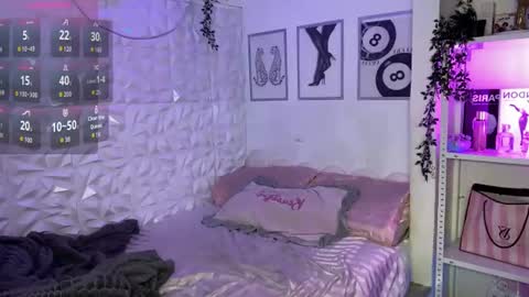 Snapshot of lanadel_hilton chatting on June 24, 2026, 2:32 am Lana online show from June 24, 2026, 2:32 am