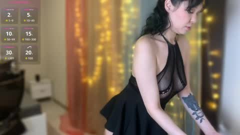 LanaDreamX online show from May 12, 2026, 7:44 pm