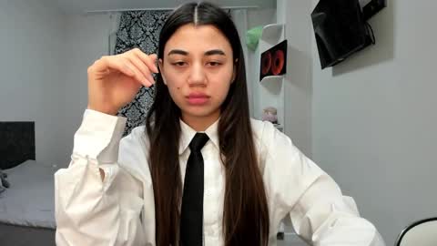 Snapshot of lanalandd chatting on December 10, 2024, 4:34 am Lana online show from December 10, 2024, 4:34 am