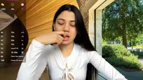 Snapshot of lanalandd chatting on October 2, 2025, 11:06 am Lana online show from October 2, 2025, 11:06 am