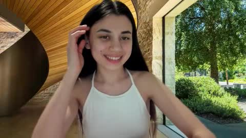 Snapshot of lanalandd chatting on October 8, 2025, 3:09 pm Lana online show from October 8, 2025, 3:09 pm