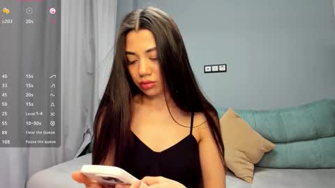 Snapshot of lanalandd chatting on November 3, 2025, 2:51 pm Lana online show from November 3, 2025, 2:51 pm