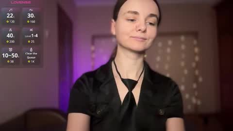 Lana online show from October 6, 2025, 10:07 pm