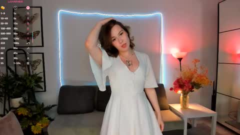 Lana online show from November 22, 2025, 9:14 pm