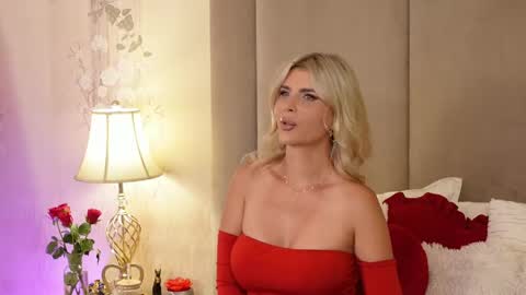 Snapshot of lanasinn chatting on May 17, 2026, 6:33 am Anastaisa online show from May 17, 2026, 6:33 am