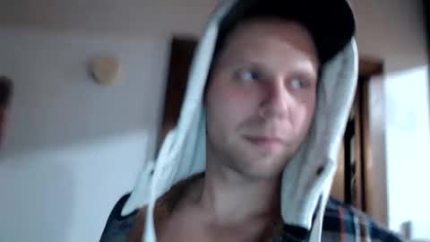 Snapshot of lancehardin chatting on October 8, 2025, 11:46 pm Lance online show from October 8, 2025, 11:46 pm