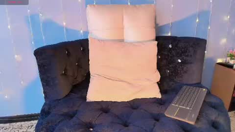 langelo_el online show from June 27, 2026, 12:33 pm
