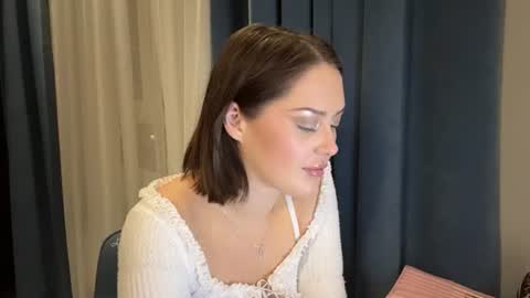 Snapshot of lanitaabsalon chatting on July 29, 2026, 9:13 pm Jenny online show from July 29, 2026, 9:13 pm