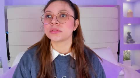 Lanna online show from February 10, 2025, 11:46 am