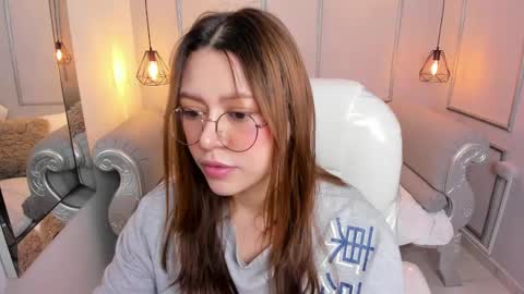 Lanna online show from March 10, 2025, 11:53 am