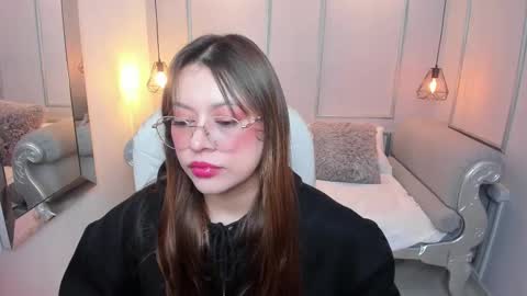 Snapshot of lanna18_ chatting on October 14, 2025, 11:44 am Lanna online show from October 14, 2025, 11:44 am