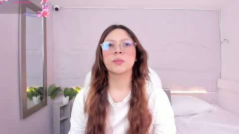 Lanna online show from May 2, 2026, 11:26 am