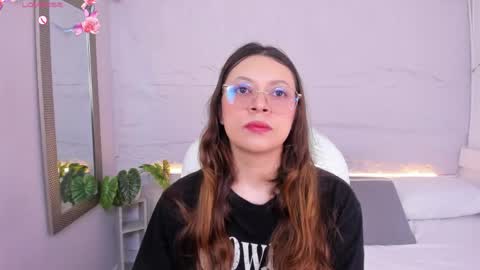 Snapshot of lanna_18_ chatting on June 4, 2026, 12:00 pm Lanna online show from June 4, 2026, 12:00 pm