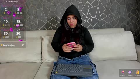          online show from December 28, 2024, 3:26 pm