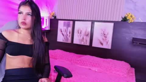 lanna_as online show from June 16, 2026, 2:09 pm