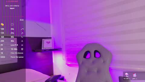lanna_as online show from June 25, 2026, 5:12 am