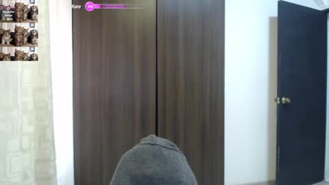 Snapshot of lanna_mills chatting on January 21, 2025, 1:32 pm Lanna online show from January 21, 2025, 1:32 pm