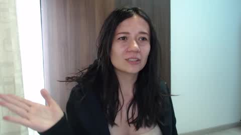 Snapshot of lanna_mills chatting on March 3, 2025, 4:03 pm Lanna online show from March 3, 2025, 4:03 pm